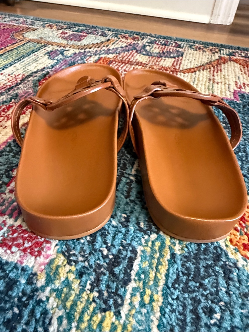Tory Burch Cognac Leather Circle-Logo Thong Sandals - Picture 3 of 7